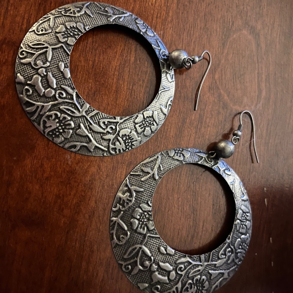 Antique Silver Embossed Hoop Statement Earrings – Floral Design